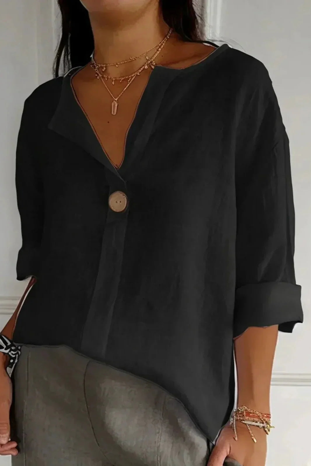 Anica | Relaxed V-Neck Top